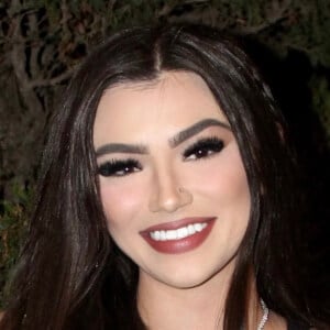 breauna17 Headshot 2 of 8