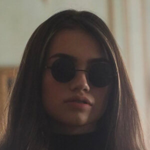 breauna17 Headshot 7 of 8