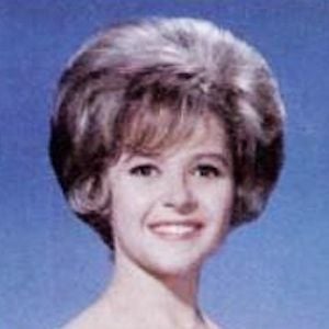 Brenda Lee Headshot 4 of 5