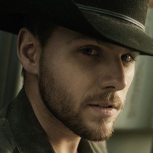 Brett Kissel Headshot 2 of 10