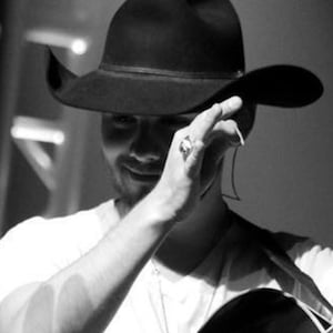 Brett Kissel Headshot 6 of 10