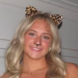 Brielle Wallace Headshot 3 of 8
