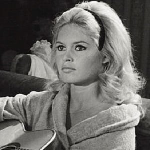 Brigitte Bardot Headshot 4 of 5