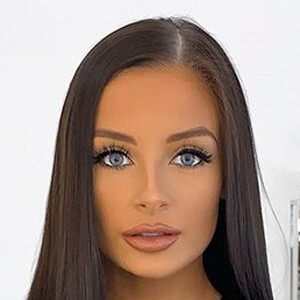 Briony Gorton Headshot