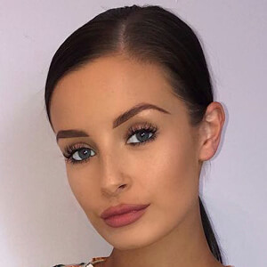 Briony Gorton Headshot