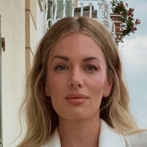 Brittany Allyn Headshot 2 of 4