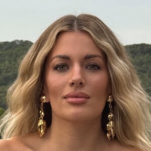 Brittany Allyn Headshot 4 of 4