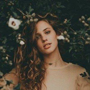 Brooke Epps Headshot 4 of 10