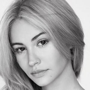 Bryana Holly Headshot 6 of 10