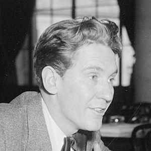 Burgess Meredith Headshot 3 of 5