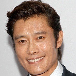 Lee Byung-hun Headshot 5 of 10