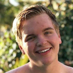 Caleb Lee Hutchinson - Age, Family, Bio | Famous Birthdays