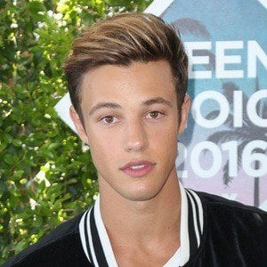 Resulta ng larawan para sa Cameron Dallas