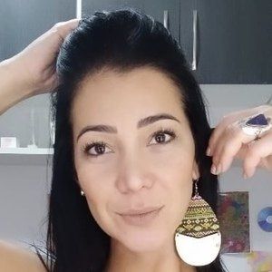 Camila Bichler Headshot