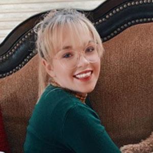 Cari Leigh Bio Facts Family Famous Birthdays - cari hyper roblox name