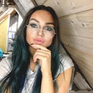 Carinnha white instagram