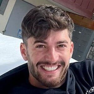 Carlos García at age 25