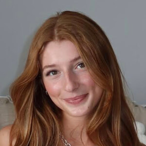 carmmiee Headshot 4 of 5