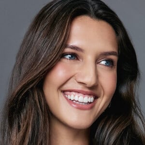 Caroline Karwoski Headshot 8 of 10