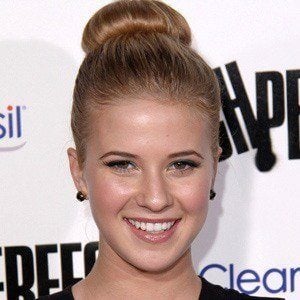 Caroline Sunshine at age 17