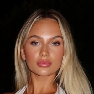 Caroline Wick Headshot 5 of 9