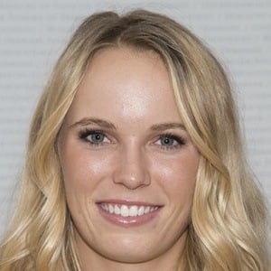 Caroline Wozniacki Headshot 7 of 9