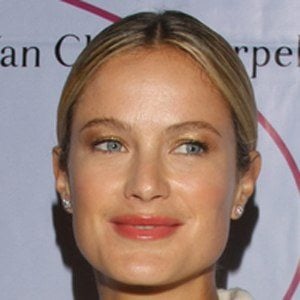 Carolyn Murphy Headshot 9 of 10