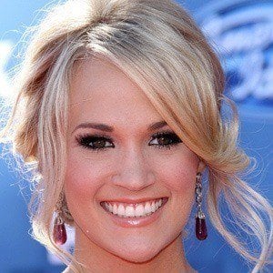 Carrie Underwood at age 28