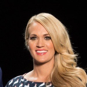 Carrie Underwood at age 32