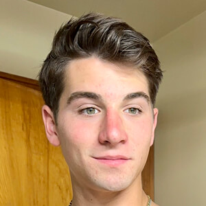 Carson Teagarden Headshot 6 of 7