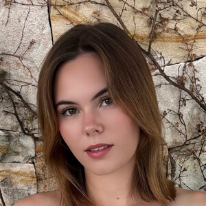 Cassia Bree Headshot 5 of 6