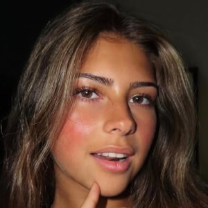 Catalina Pisciotta Headshot 9 of 10