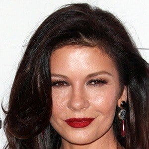 Catherine Zeta-Jones Headshot 6 of 8