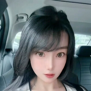 Cathy Huang Headshot 3 of 3