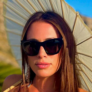 Céline Victor Headshot 5 of 6