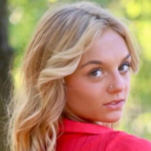 Brooklynn Lily Headshot 4 of 16