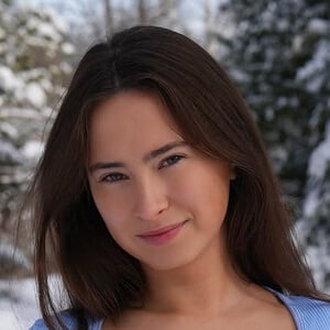 Cecilia Rose Headshot 9 of 9