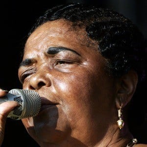 Cesaria Évora - Bio, Facts, Family | Famous Birthdays