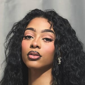 Chanel Mafla Headshot 2 of 5