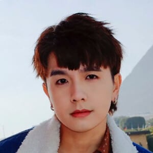 Changyong Headshot 3 of 8