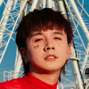 Changyong Headshot 5 of 8