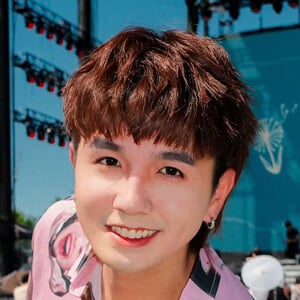 Changyong Headshot 6 of 8