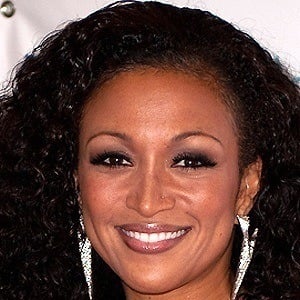 Chante Moore Headshot 5 of 8