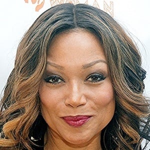 Chante Moore Headshot 8 of 8