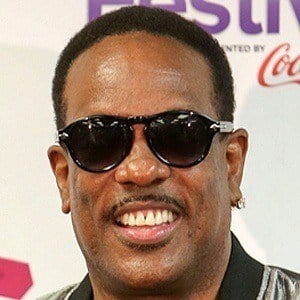 charlie wilson singer family famousbirthdays