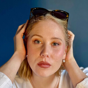 Charlotte Grimmer Headshot 5 of 5