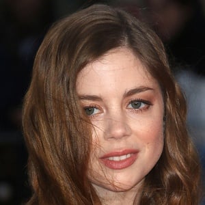 Charlotte Hope Headshot 5 of 5