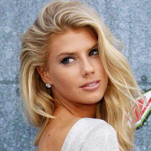 Charlotte McKinney Headshot 5 of 10