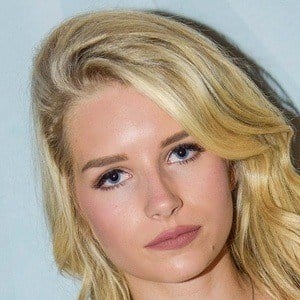 Lottie Moss Headshot 5 of 10