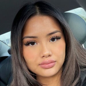 Chaunhi Nguyen Headshot 2 of 9